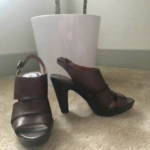 Lucky Brand size 8.5 leather heels